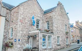 Meadhon Guest House